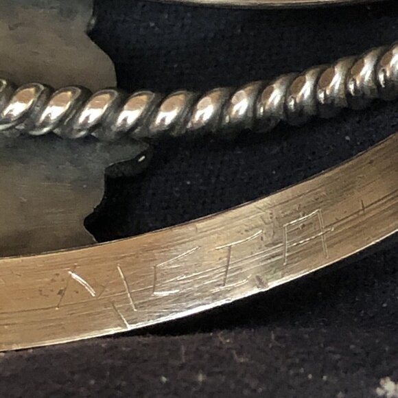 Navajo Indian 70 grams Sterling Silver Turquoise Cluster Bracelet Signed - Picture 11 of 16